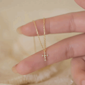 Collier Luis